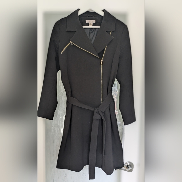 H&M Jackets & Blazers - H&M black women's trench coat size 10, medium